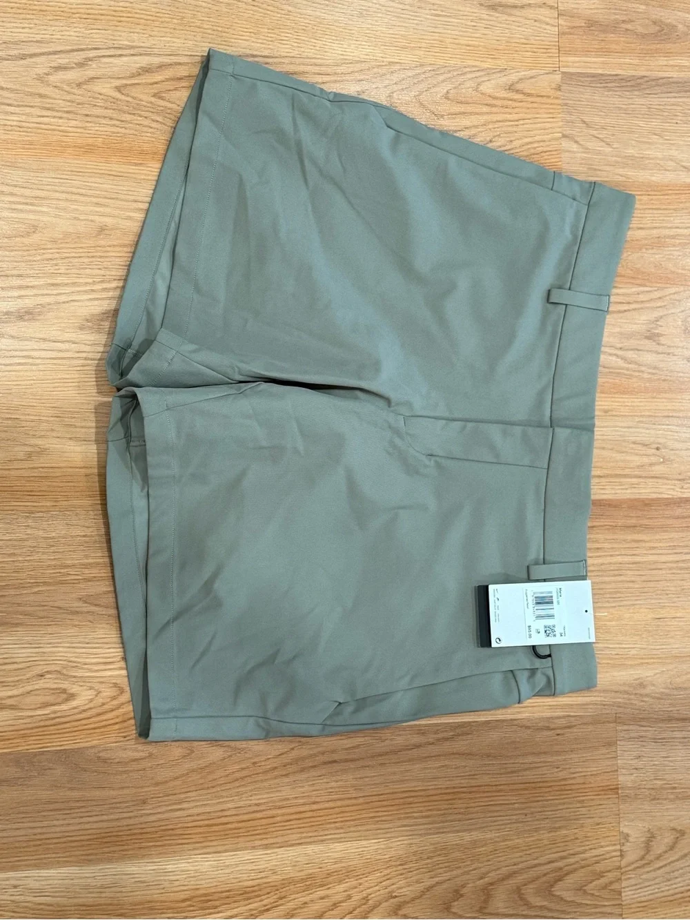 Nike Men's 24.7  Olive Green Flat-Front Performance Shorts